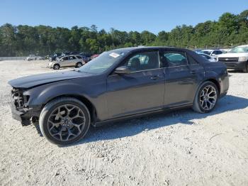  Salvage Chrysler 300