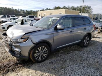  Salvage Mitsubishi Outlander