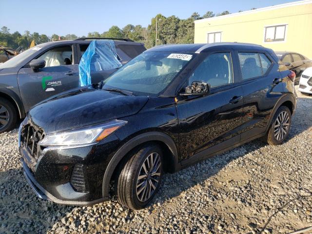  Salvage Nissan Kicks