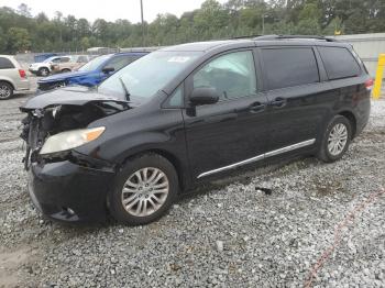  Salvage Toyota Sienna