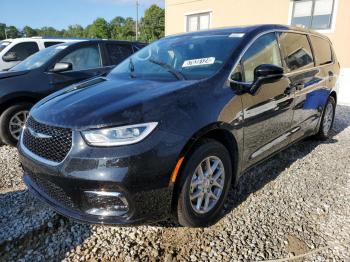  Salvage Chrysler Pacifica