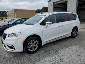  Salvage Chrysler Pacifica