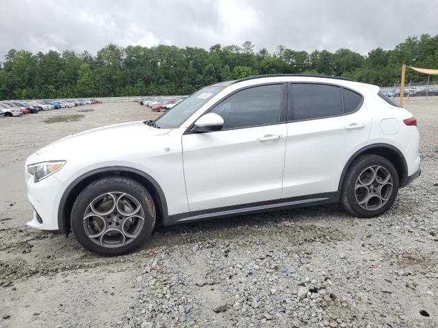  Salvage Alfa Romeo Stelvio