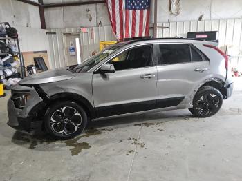  Salvage Kia Niro