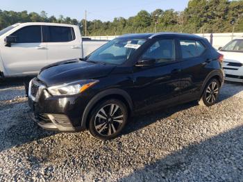  Salvage Nissan Kicks