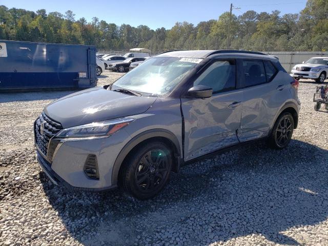  Salvage Nissan Kicks