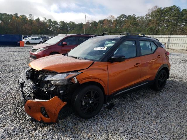  Salvage Nissan Kicks