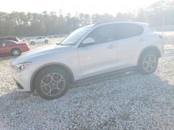  Salvage Alfa Romeo Stelvio