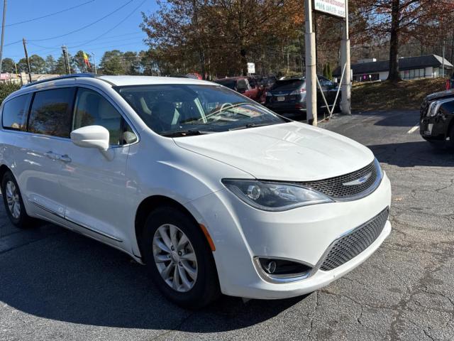  Salvage Chrysler Pacifica