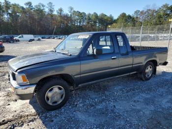  Salvage Toyota Pickup