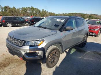  Salvage Jeep Compass