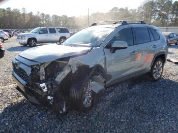  Salvage Toyota RAV4