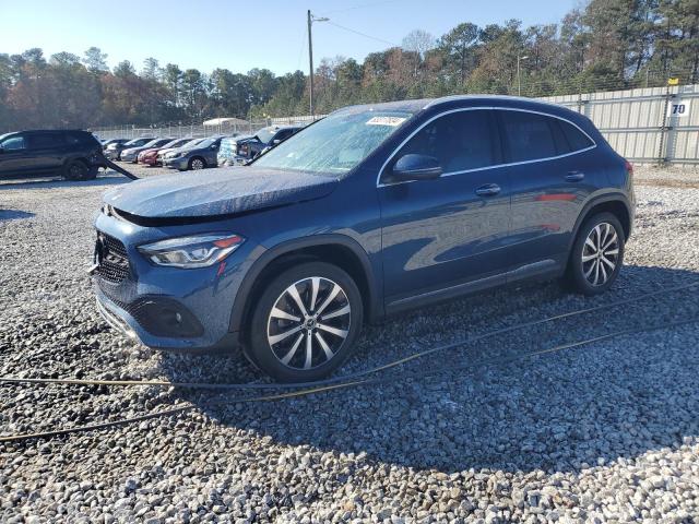  Salvage Mercedes-Benz GLA