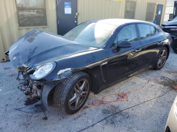  Salvage Porsche Panamera