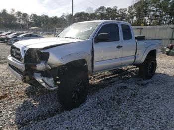  Salvage Toyota Tacoma