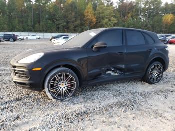  Salvage Porsche Cayenne