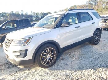  Salvage Ford Explorer