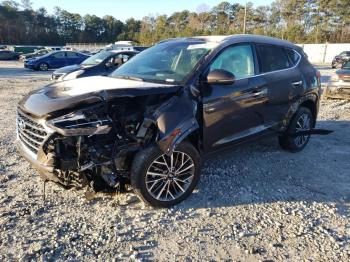  Salvage Hyundai TUCSON