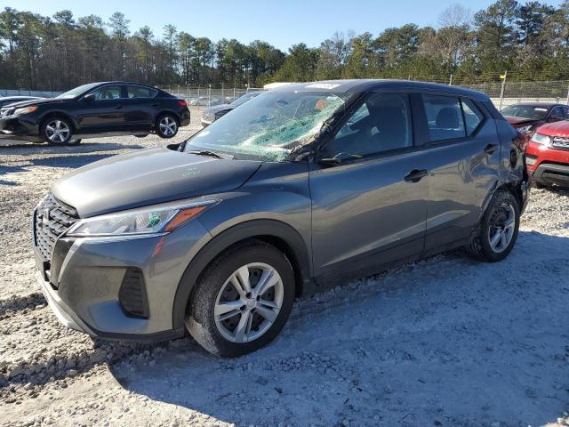  Salvage Nissan Kicks