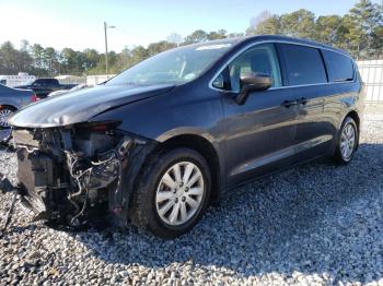  Salvage Chrysler Minivan