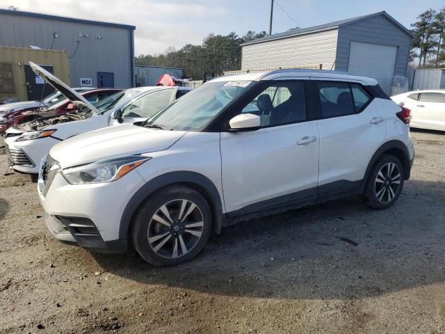  Salvage Nissan Kicks