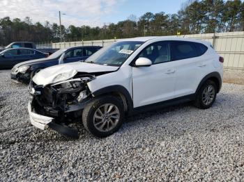  Salvage Hyundai TUCSON