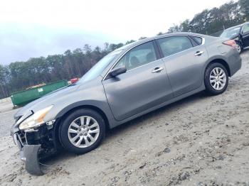  Salvage Nissan Altima