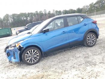  Salvage Nissan Kicks