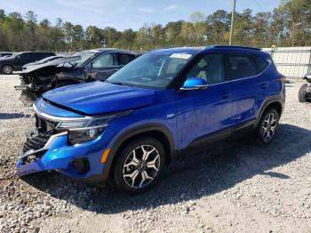  Salvage Kia Seltos