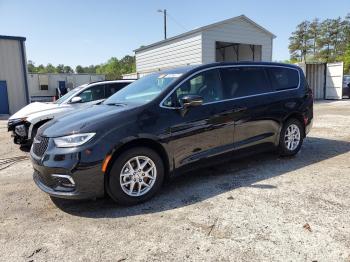  Salvage Chrysler Pacifica