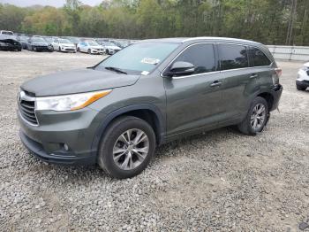  Salvage Toyota Highlander