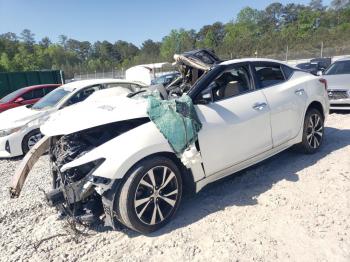  Salvage Nissan Maxima
