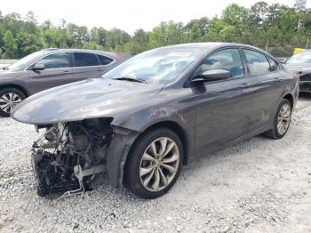 Salvage Chrysler 200