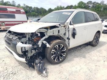  Salvage Mitsubishi Outlander