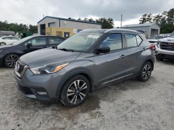  Salvage Nissan Kicks