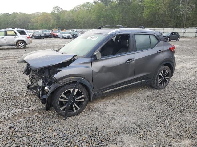  Salvage Nissan Kicks