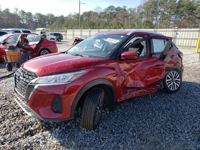 Salvage Nissan Kicks