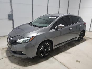  Salvage Nissan LEAF