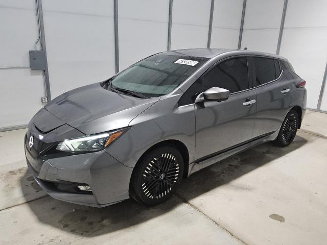  Salvage Nissan LEAF