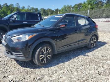  Salvage Nissan Kicks
