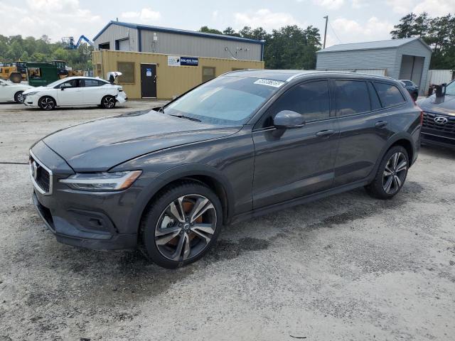  Salvage Volvo V60