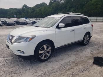  Salvage Nissan Pathfinder