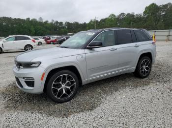 Salvage Jeep Grand Cherokee