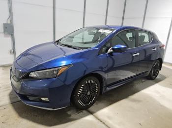  Salvage Nissan LEAF