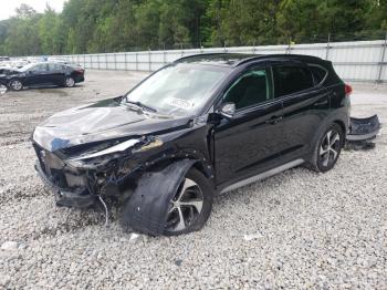  Salvage Hyundai TUCSON