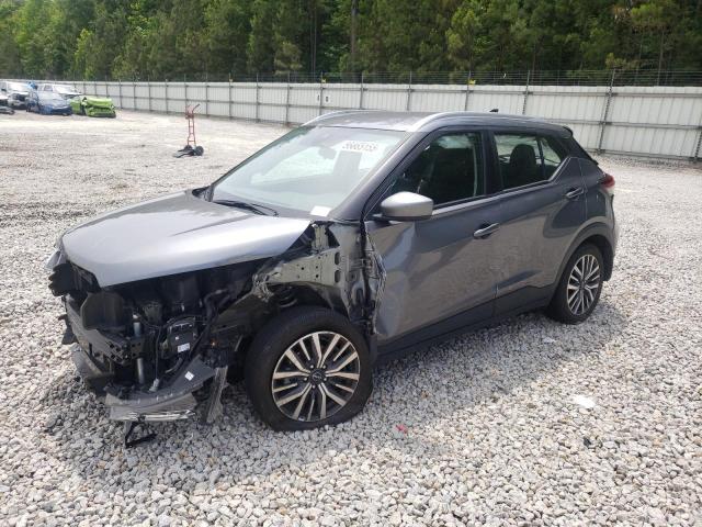  Salvage Nissan Kicks