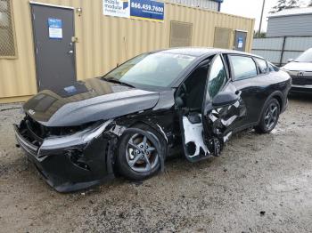  Salvage Kia K4 Lx