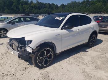  Salvage Alfa Romeo Stelvio