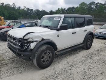  Salvage Ford Bronco