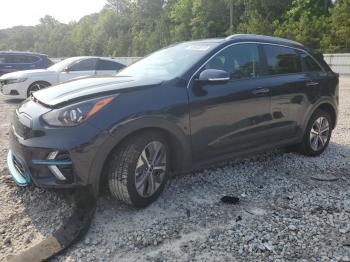  Salvage Kia Niro